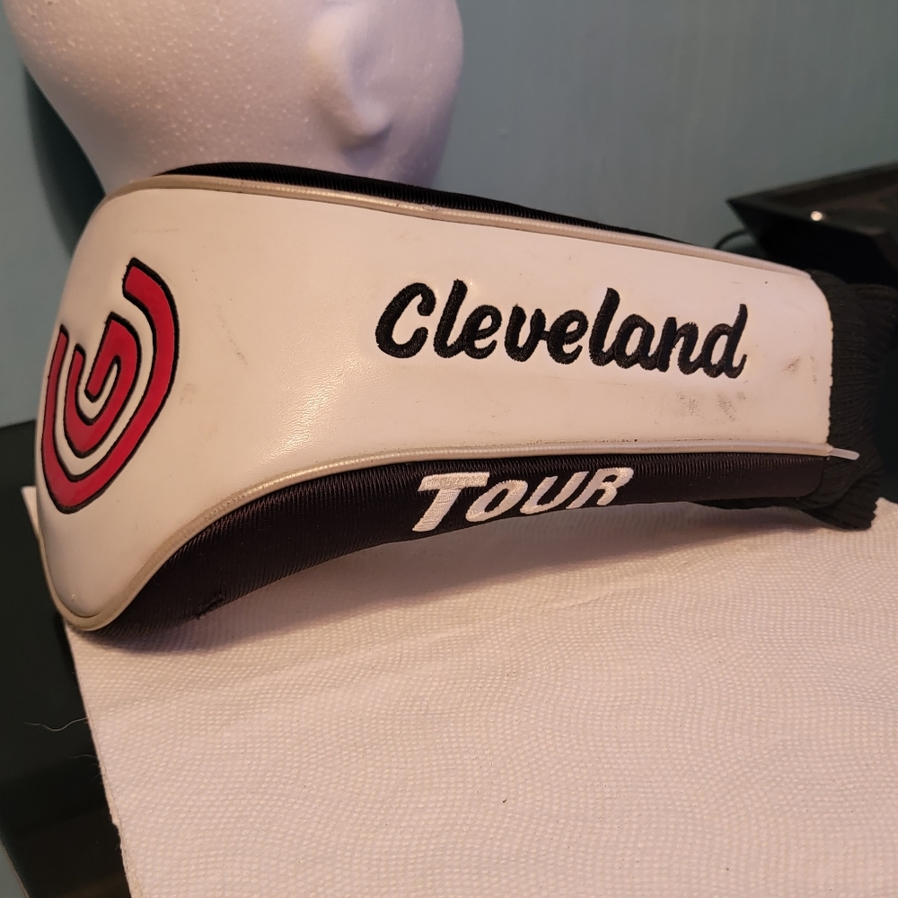 Cleveland Golf Tour Action Driver Head Cover, Black & White